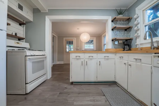 $1,270,000 | 504 West Ashley Avenue, Folly Beach, SC 29439