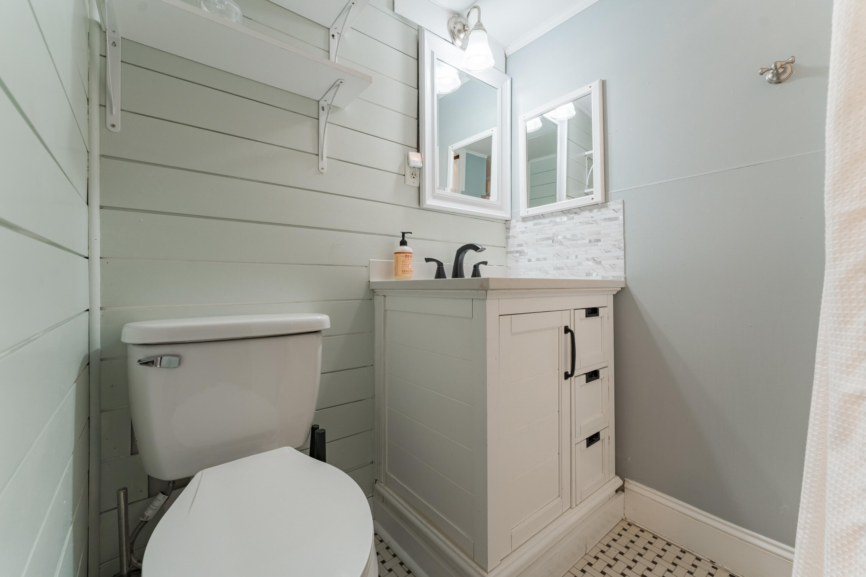 504 West Ashley Avenue Folly Beach, SC 29439 - Photo 23 of 60 504 W Ashley-15