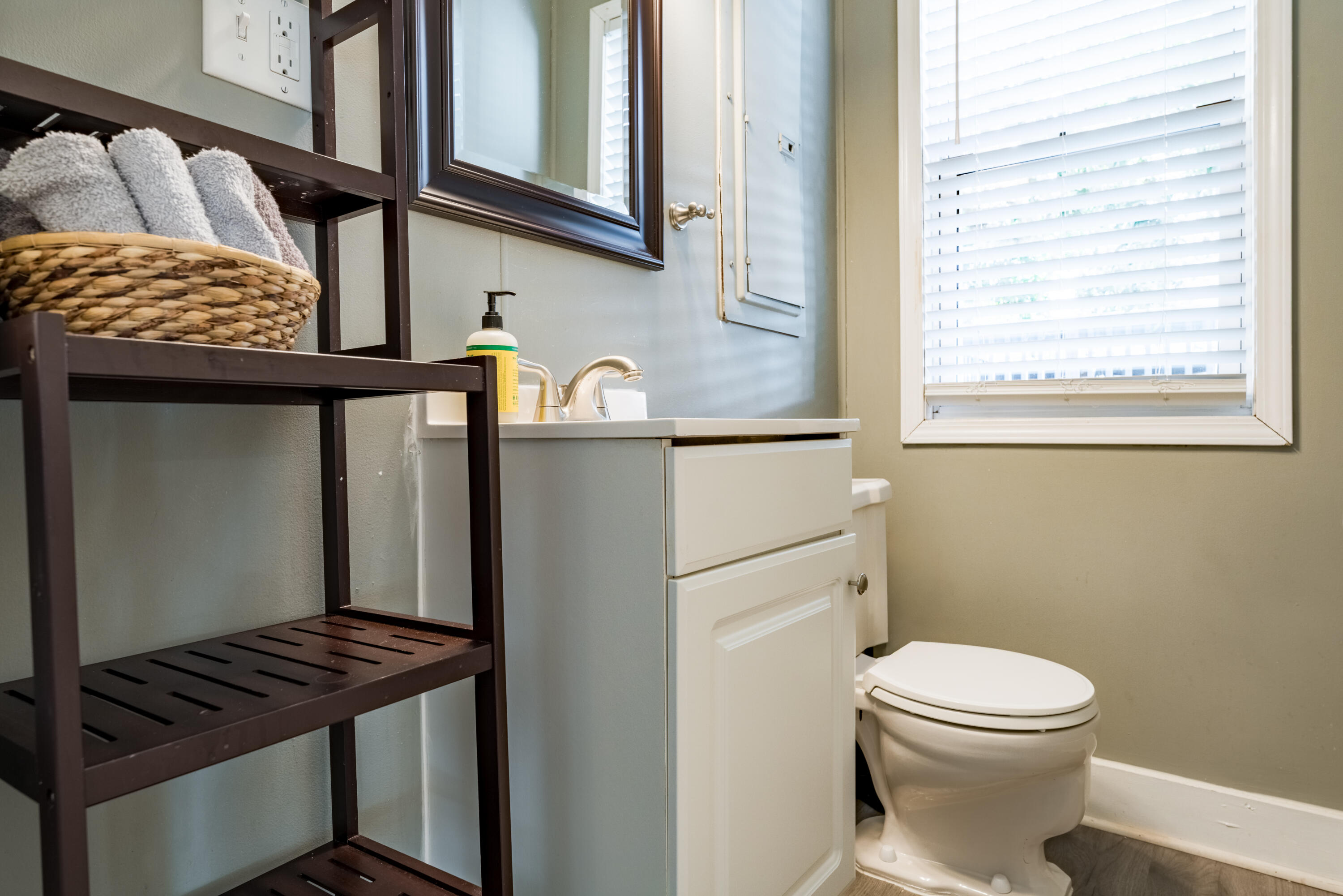 504 West Ashley Avenue Folly Beach, SC 29439 - Photo 33 of 60 504 W Ashley-36