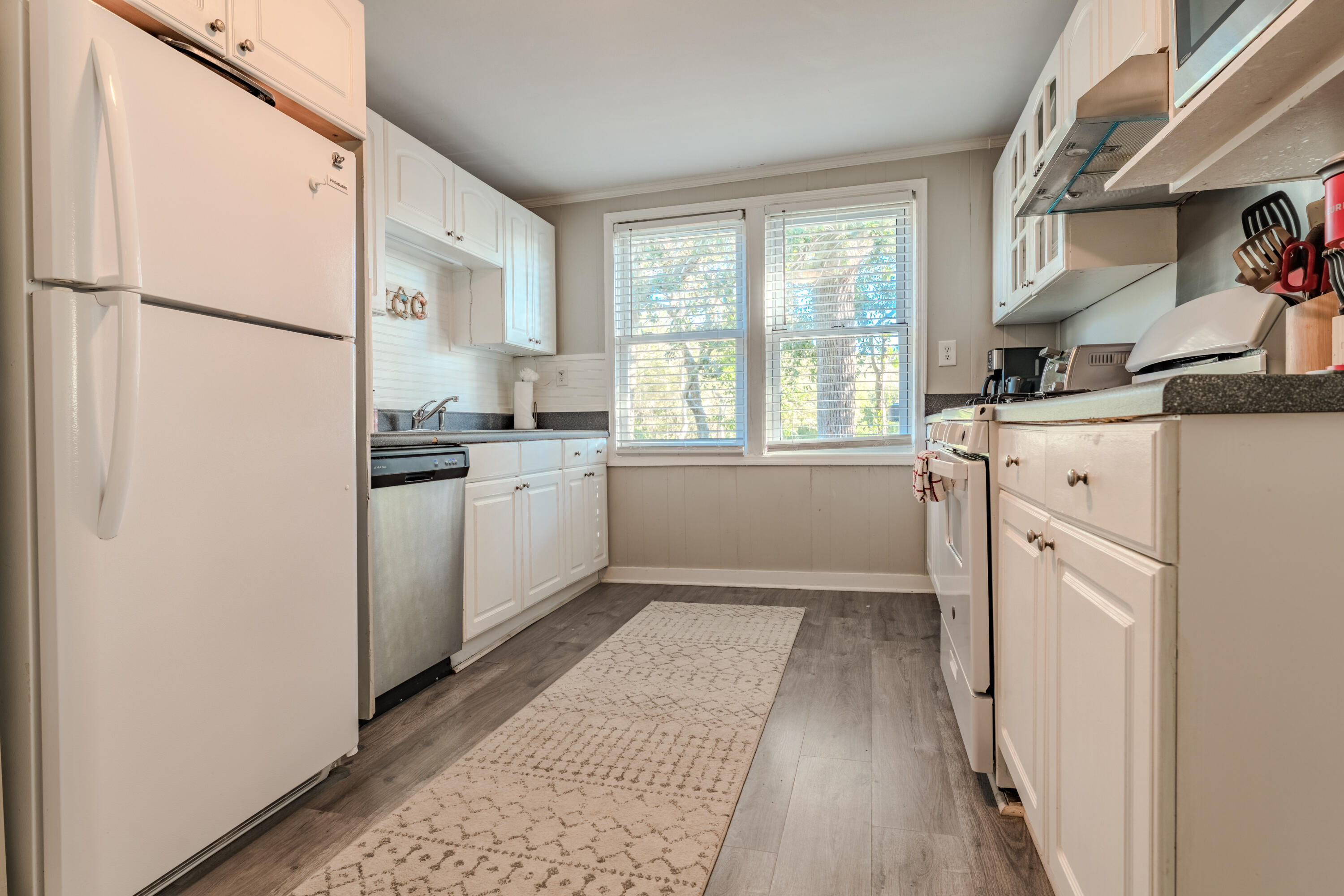 504 West Ashley Avenue Folly Beach, SC 29439 - Photo 34 of 60 504 W Ashley-37