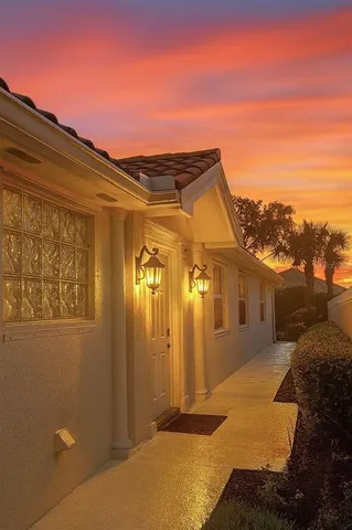 $3,400 | 7630 Pesaro Drive, Sarasota, FL 34238