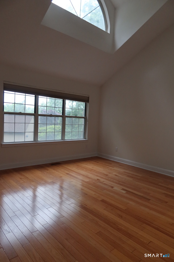 124 Hope Street, Unit B Stamford, CT 06906 - Photo 7 of 20
