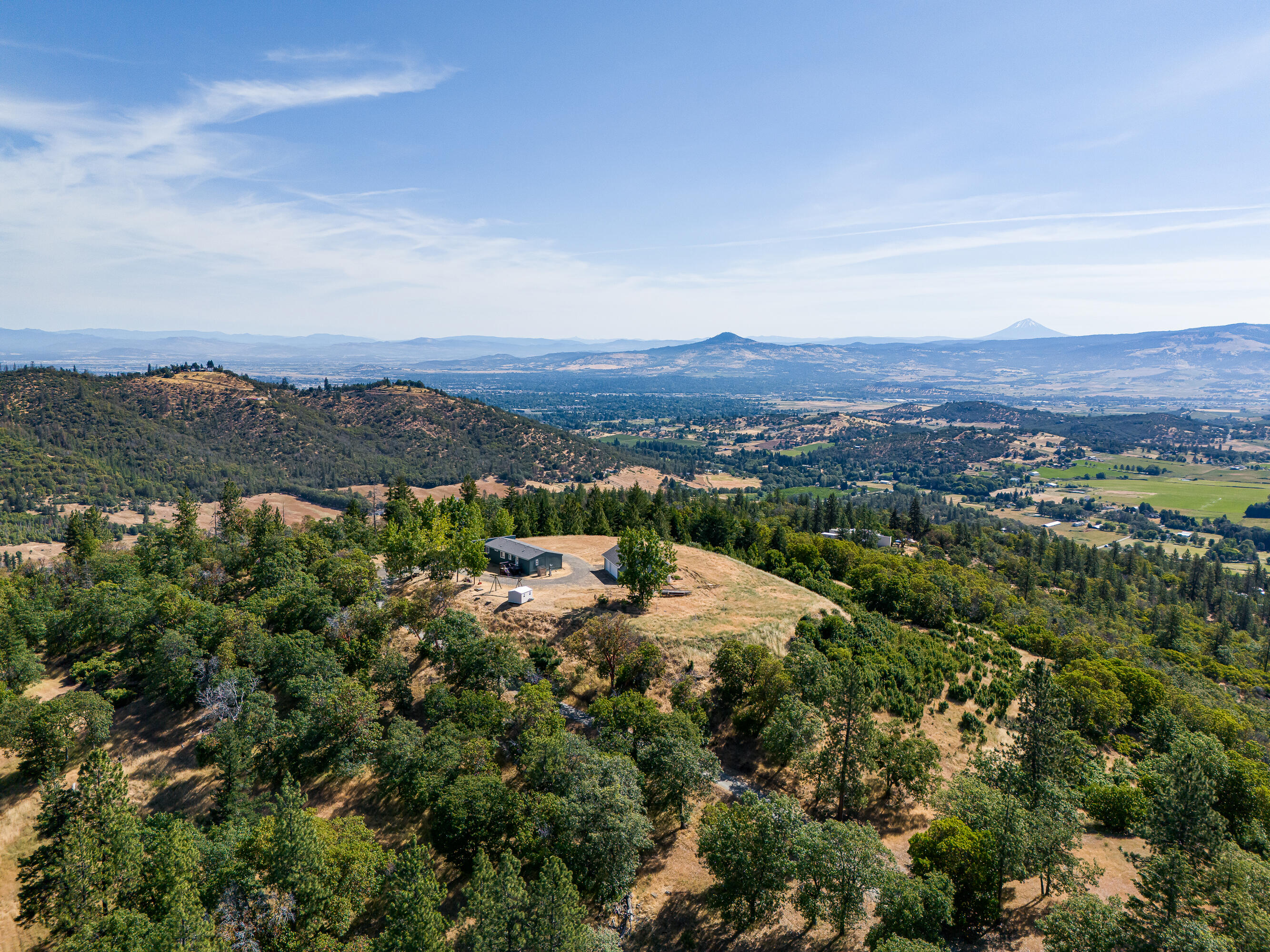 4655 Andrews Road Medford, OR 97501 - Photo 23 of 28 Breathtaking Views