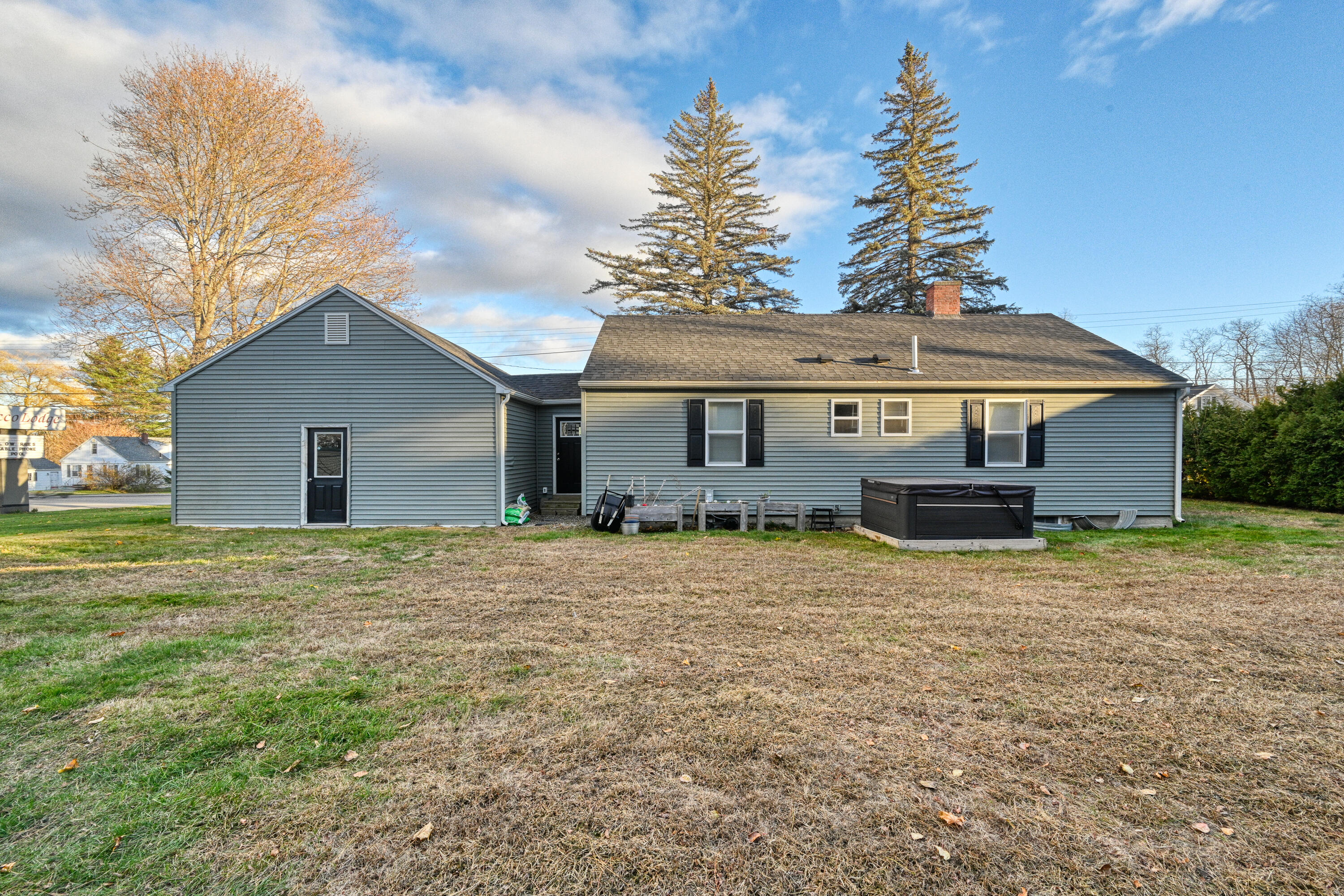 1374 State Street Veazie, ME 04401 - Photo 6 of 38 110316gr-107