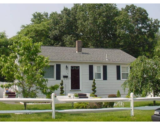 12 Isabel Street Springfield, MA 01109 - Photo 1 of 1