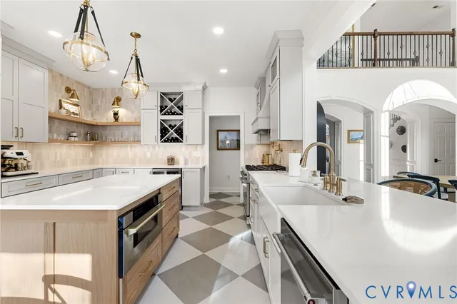 $989,900 | 14413 Savage View Court, Midlothian, VA 23112