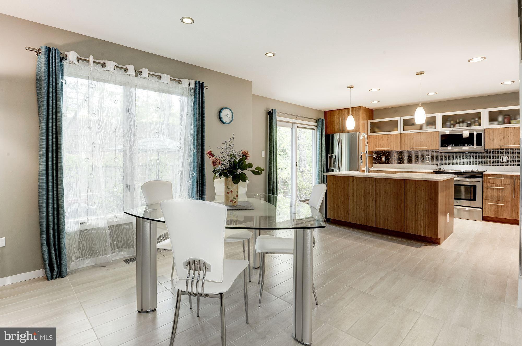 1930 Lakeport Way Reston, VA 20191 - Photo 11 of 29 Kitchen