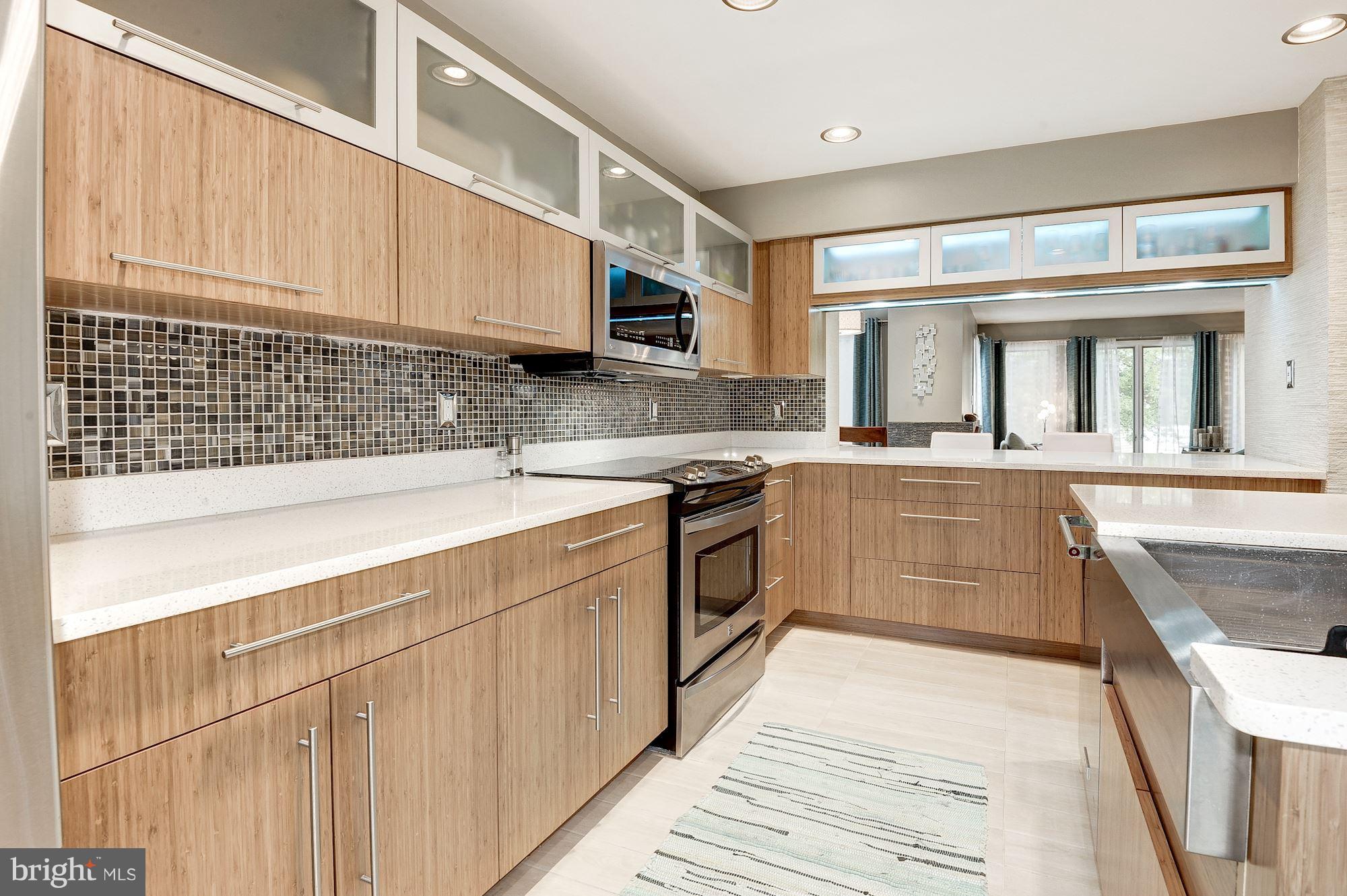 1930 Lakeport Way Reston, VA 20191 - Photo 13 of 29 Kitchen