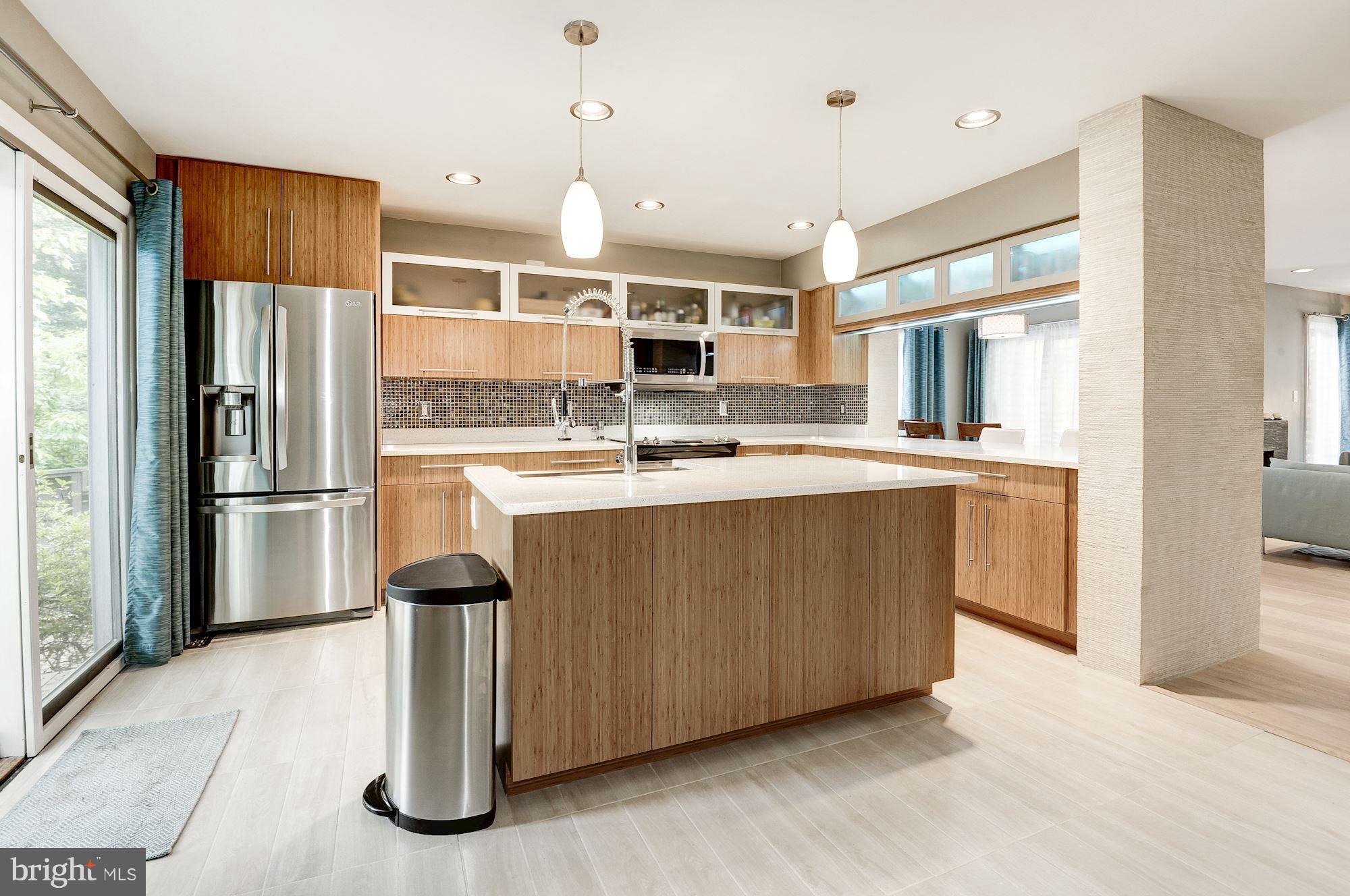 1930 Lakeport Way Reston, VA 20191 - Photo 14 of 29 Kitchen