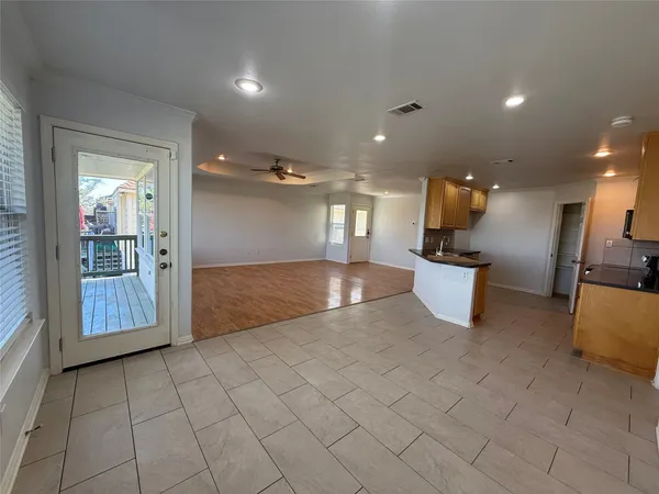 $1,895 | 3209 Mac Arthur Avenue, Unit A, Lago Vista, TX 78645