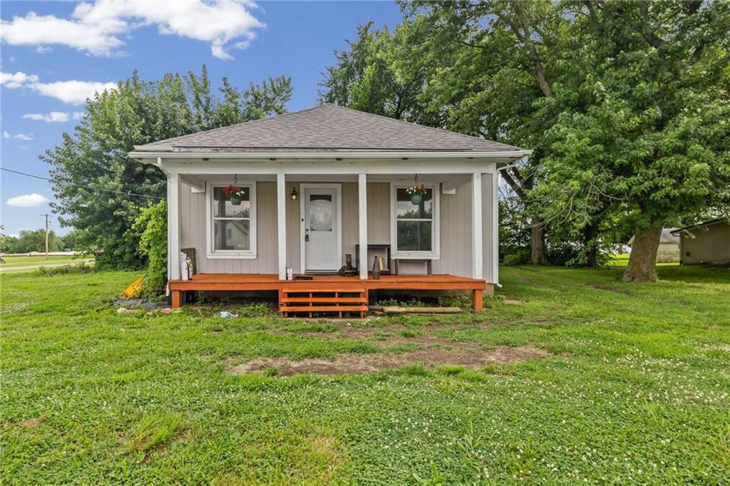 32473 Northeast Norton Road Garnett, KS 66032 - Photo 3 of 44