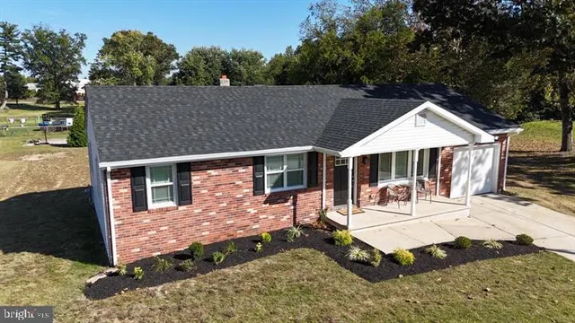 $2,500 | 3 Helen Avenue, Pedricktown, NJ 08067