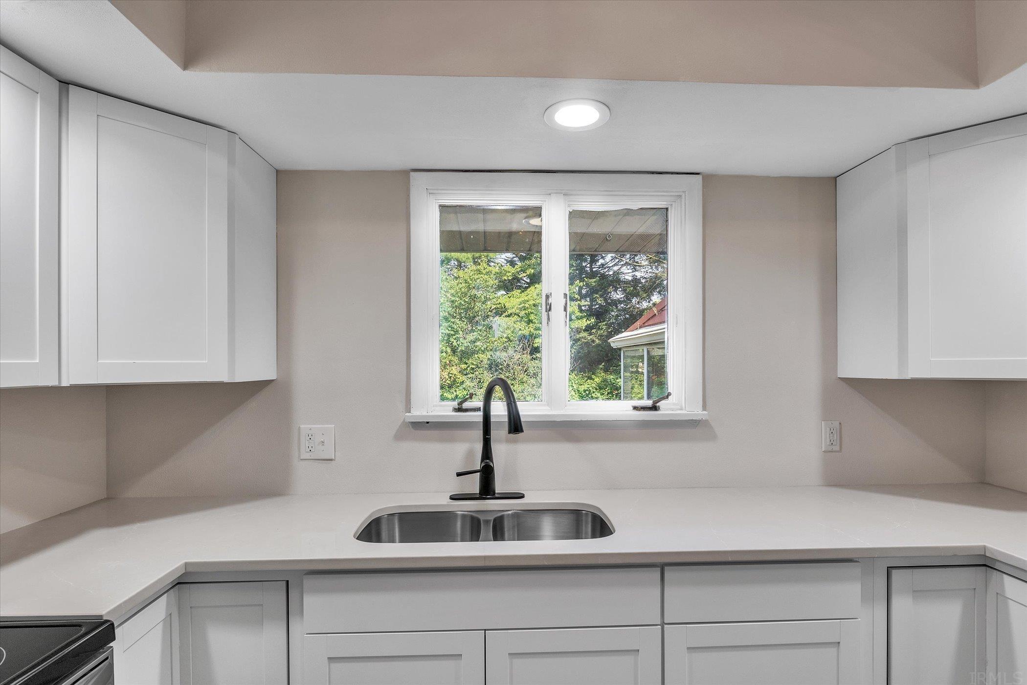 51700 Orange Road South Bend, IN 46628 - Photo 12 of 36 Gallery Image 12