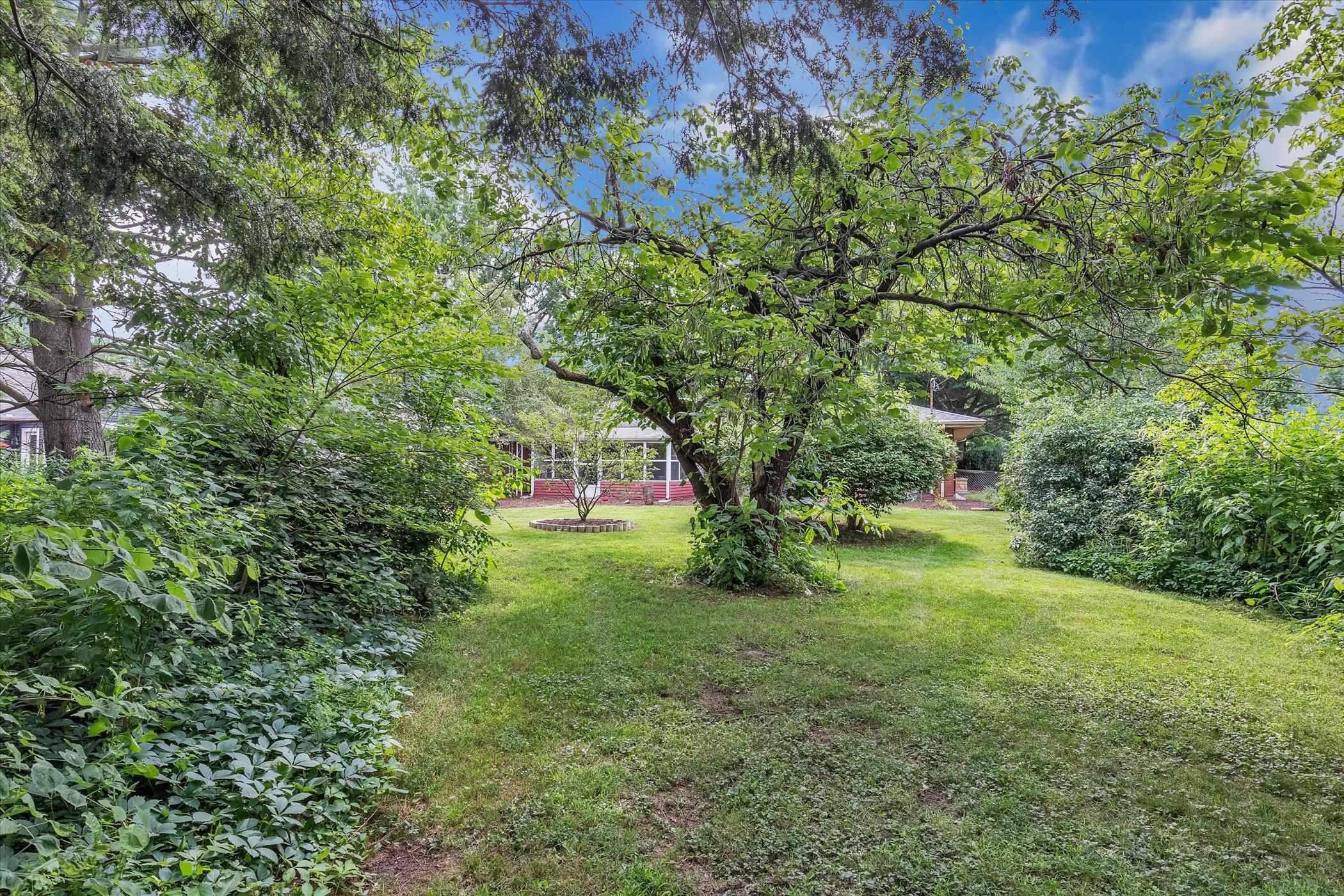 51700 Orange Road South Bend, IN 46628 - Photo 25 of 36 Gallery Image 25