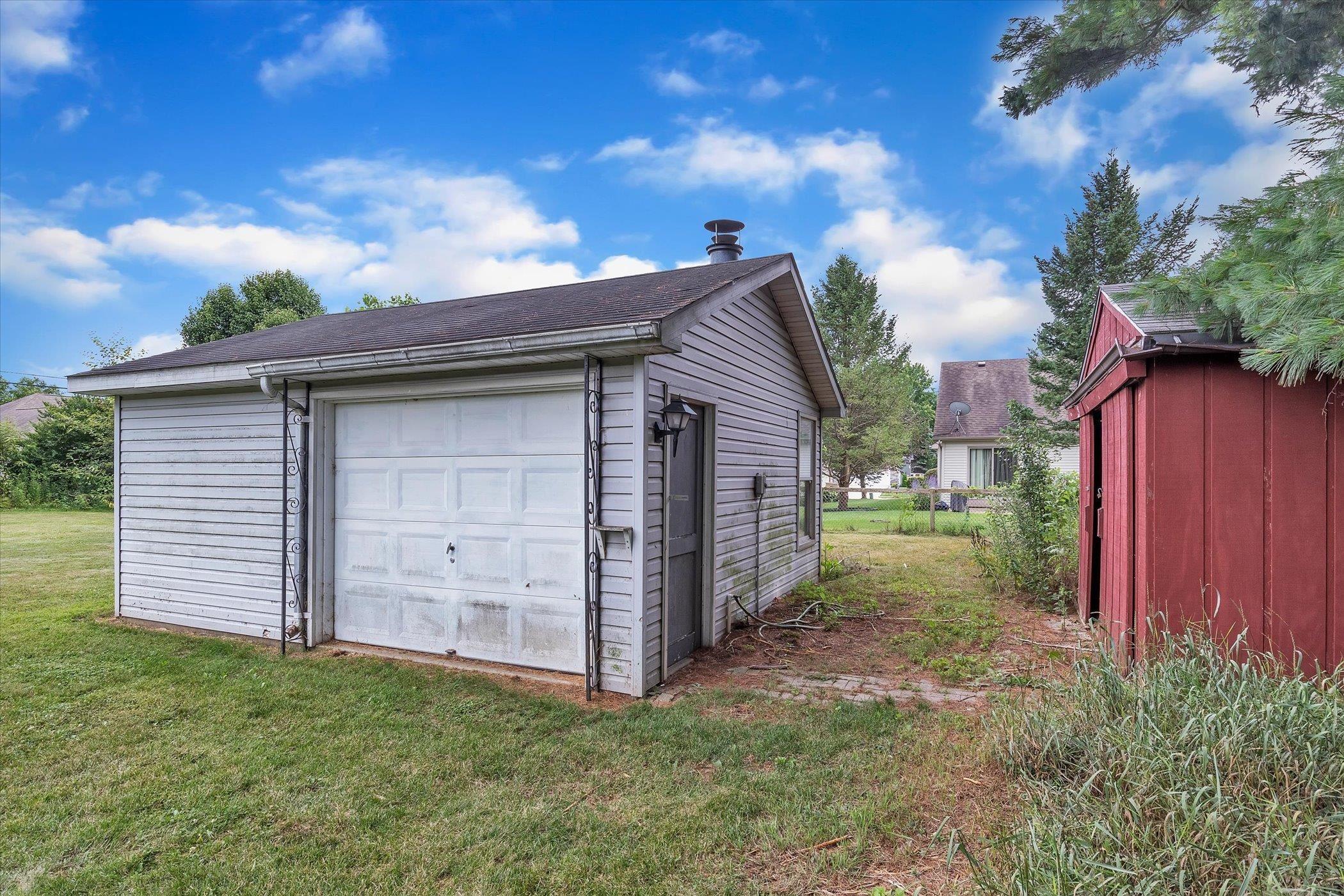 51700 Orange Road South Bend, IN 46628 - Photo 27 of 36 Gallery Image 27