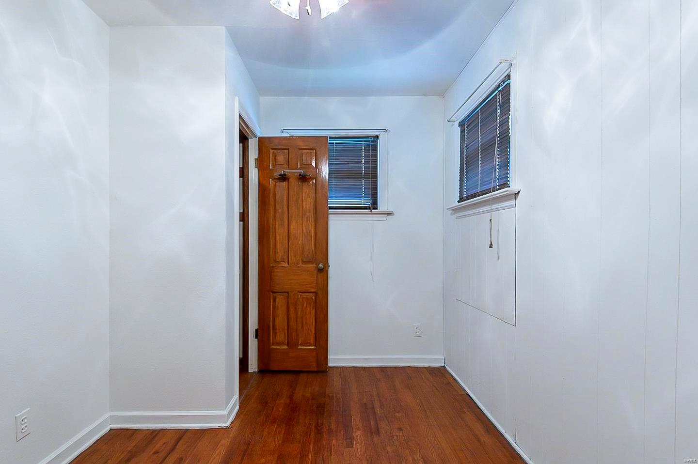 8050 Morgan Ford Road St. Louis, MO 63123 - Photo 12 of 17