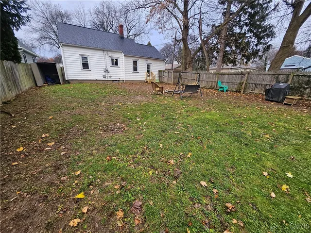 $209,900 | 28 Heberle Road, Irondequoit, NY 14609