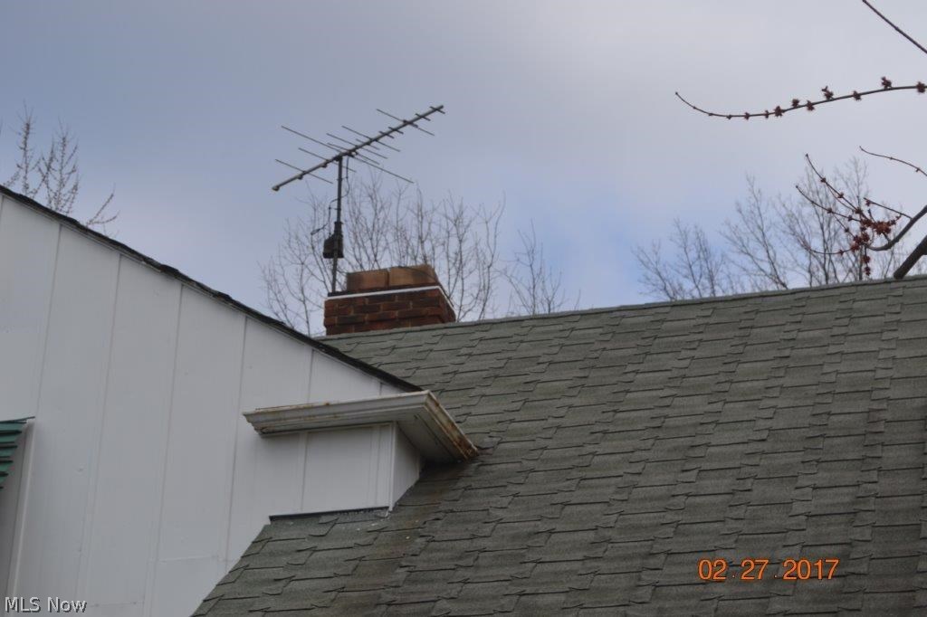 879 Medford Road Cleveland Heights, OH 44121 - Photo 4 of 25