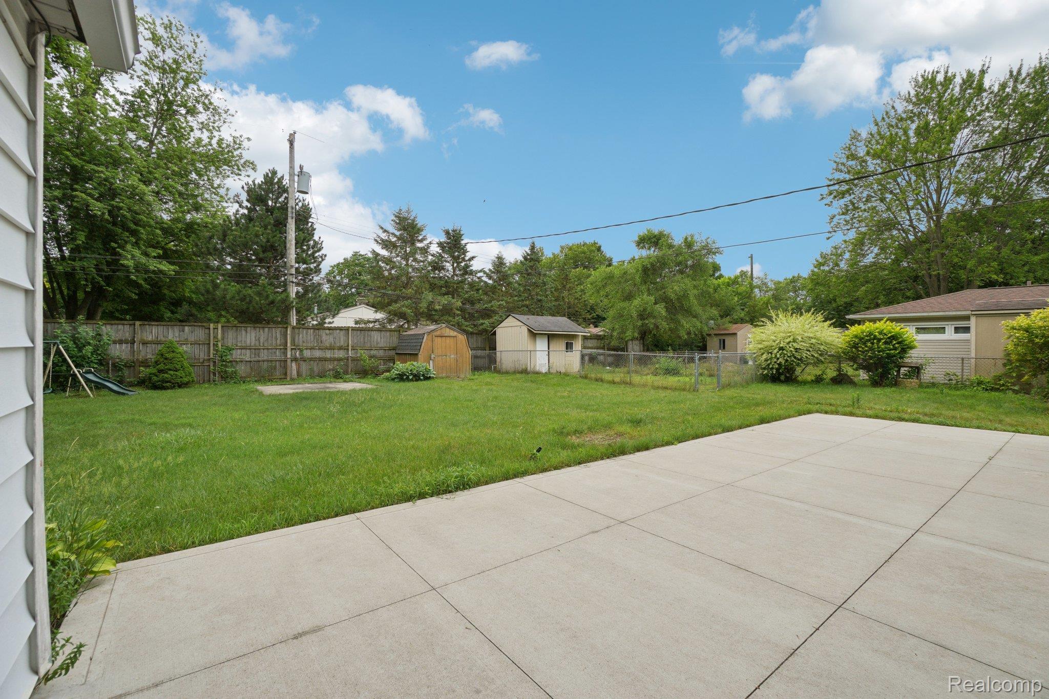1096 Truwood Avenue Rochester, MI 48307 - Photo 4 of 23