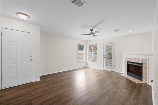$365,000 | 1404 Sir Thopas Trail, Austin, TX 78748