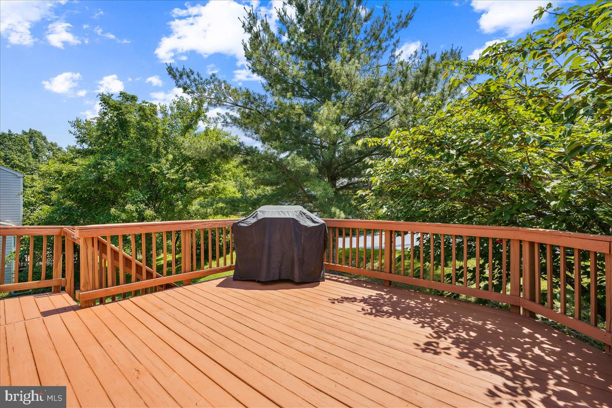 9519 Kings Grant Road Laurel, MD 20723 - Photo 38 of 44 Rear Deck