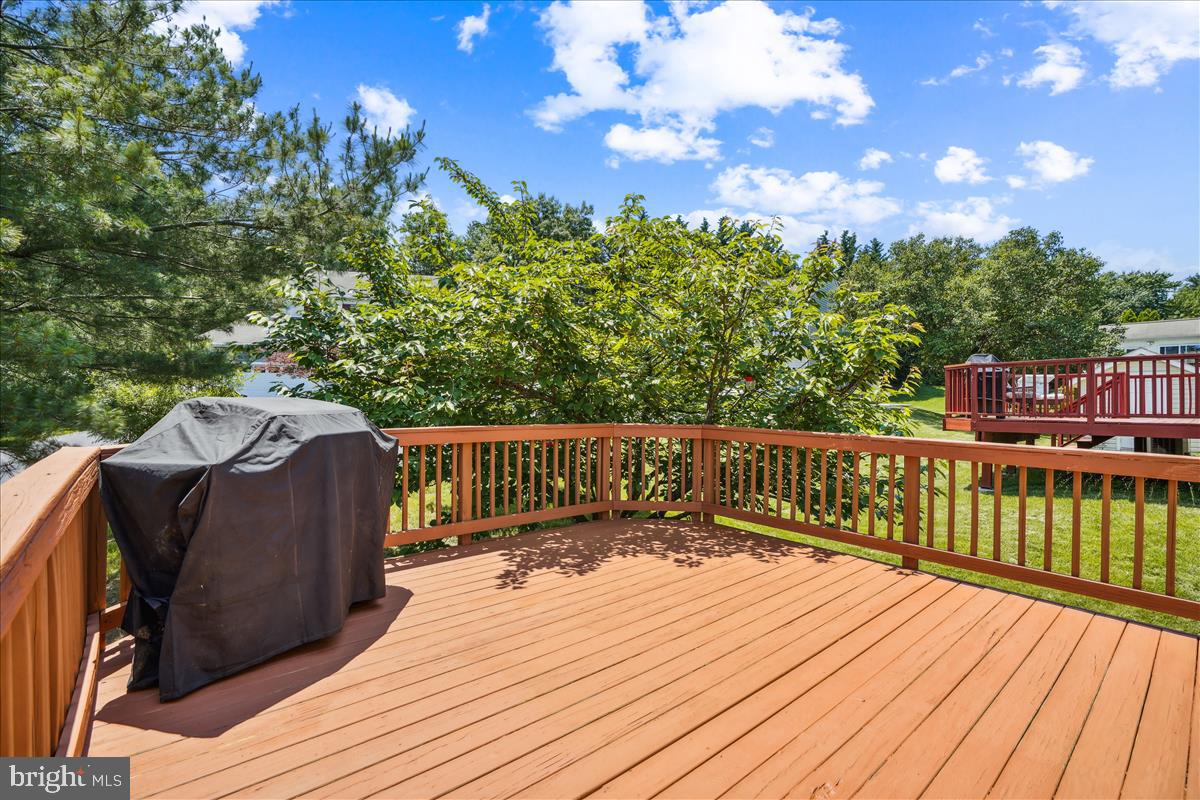 9519 Kings Grant Road Laurel, MD 20723 - Photo 39 of 44 Rear Deck
