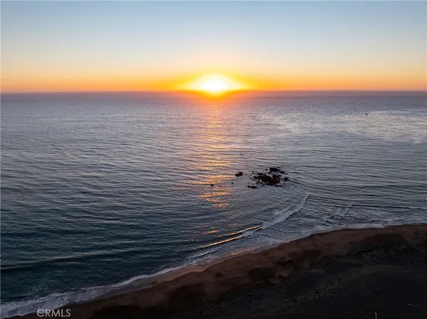 $995,000 | 904 Hartford Street, Cambria, CA 93428