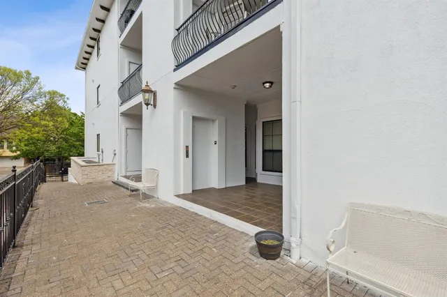 a front view of a building