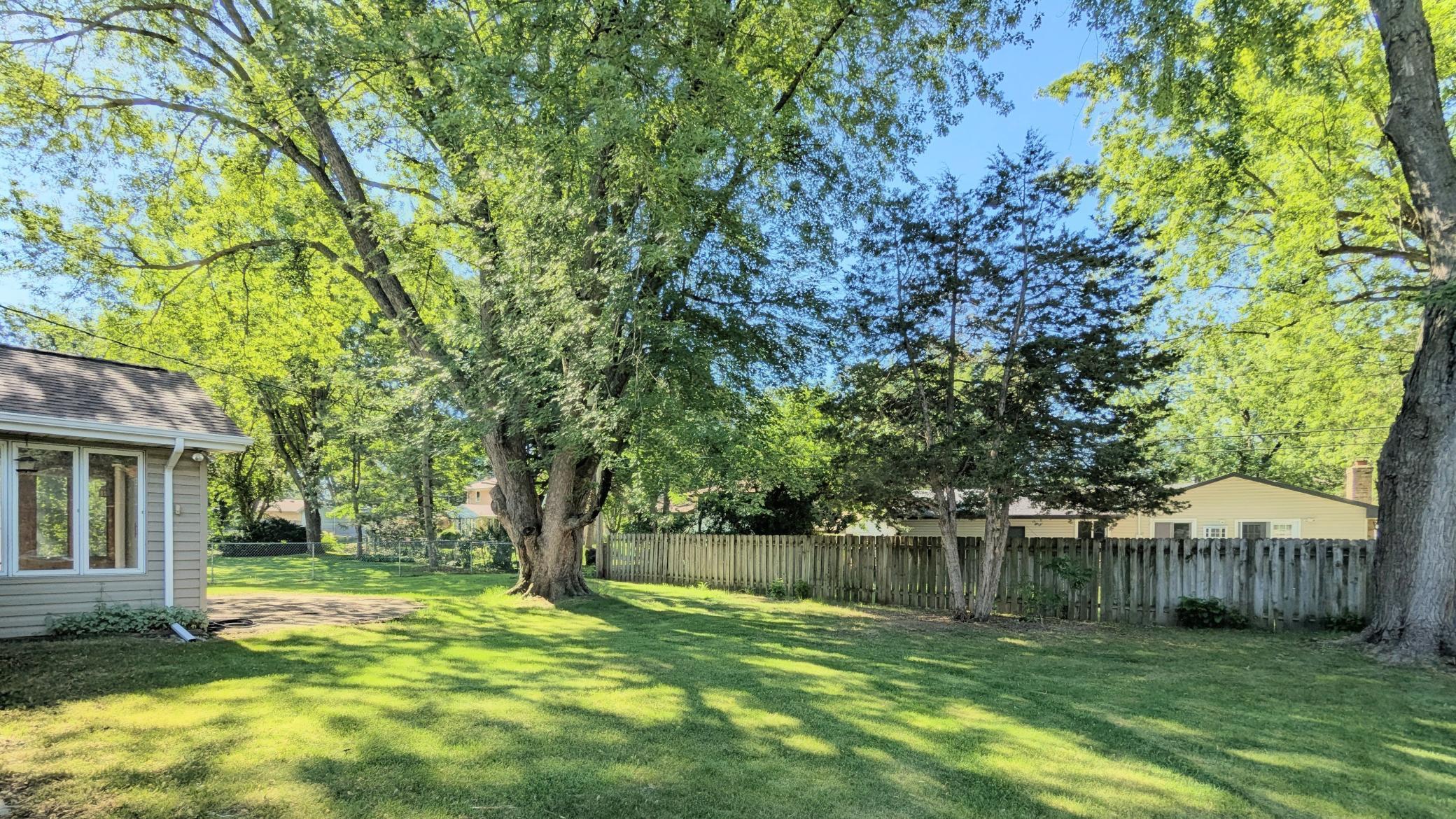 6065 Oakwood Road Woodbury, MN 55125 - Photo 22 of 22