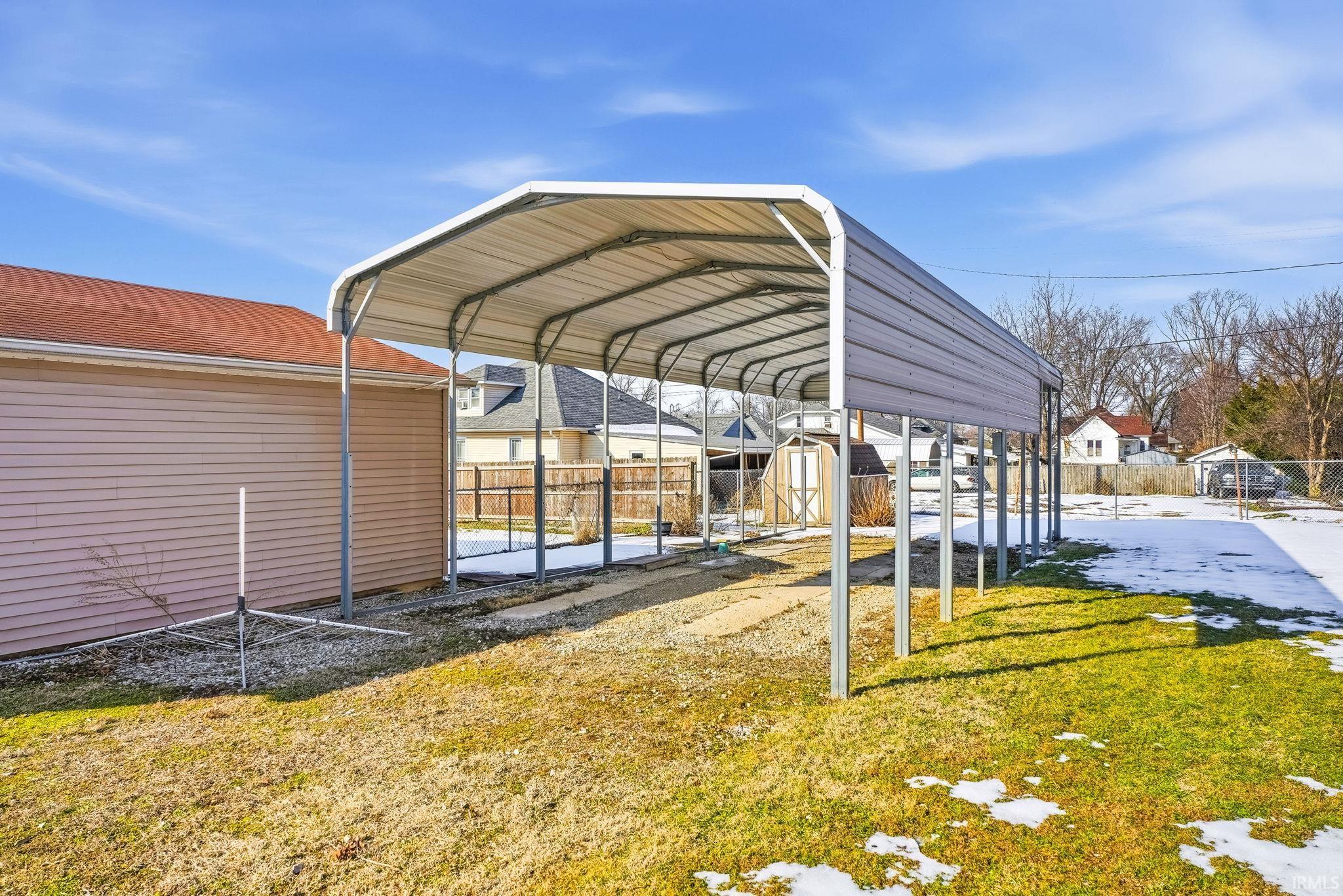 402 North Gibson Street Princeton, IN 47670 - Photo 4 of 36