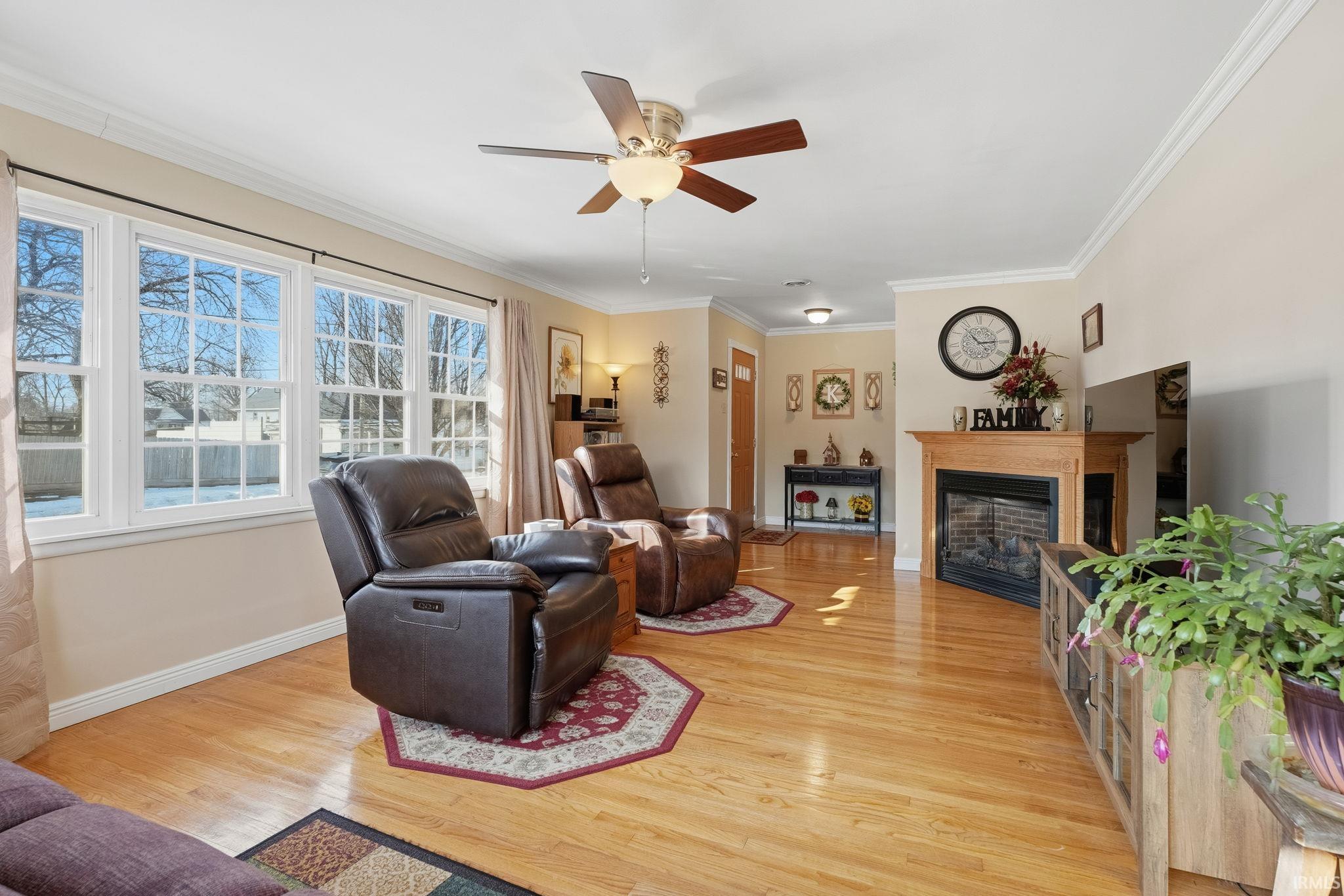 402 North Gibson Street Princeton, IN 47670 - Photo 8 of 36