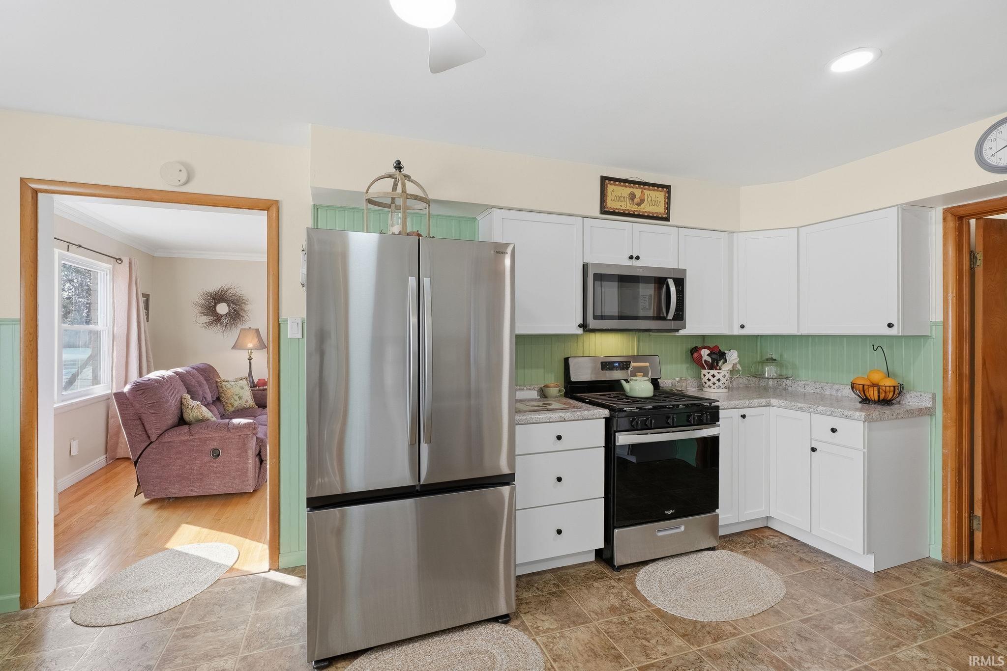 402 North Gibson Street Princeton, IN 47670 - Photo 9 of 36