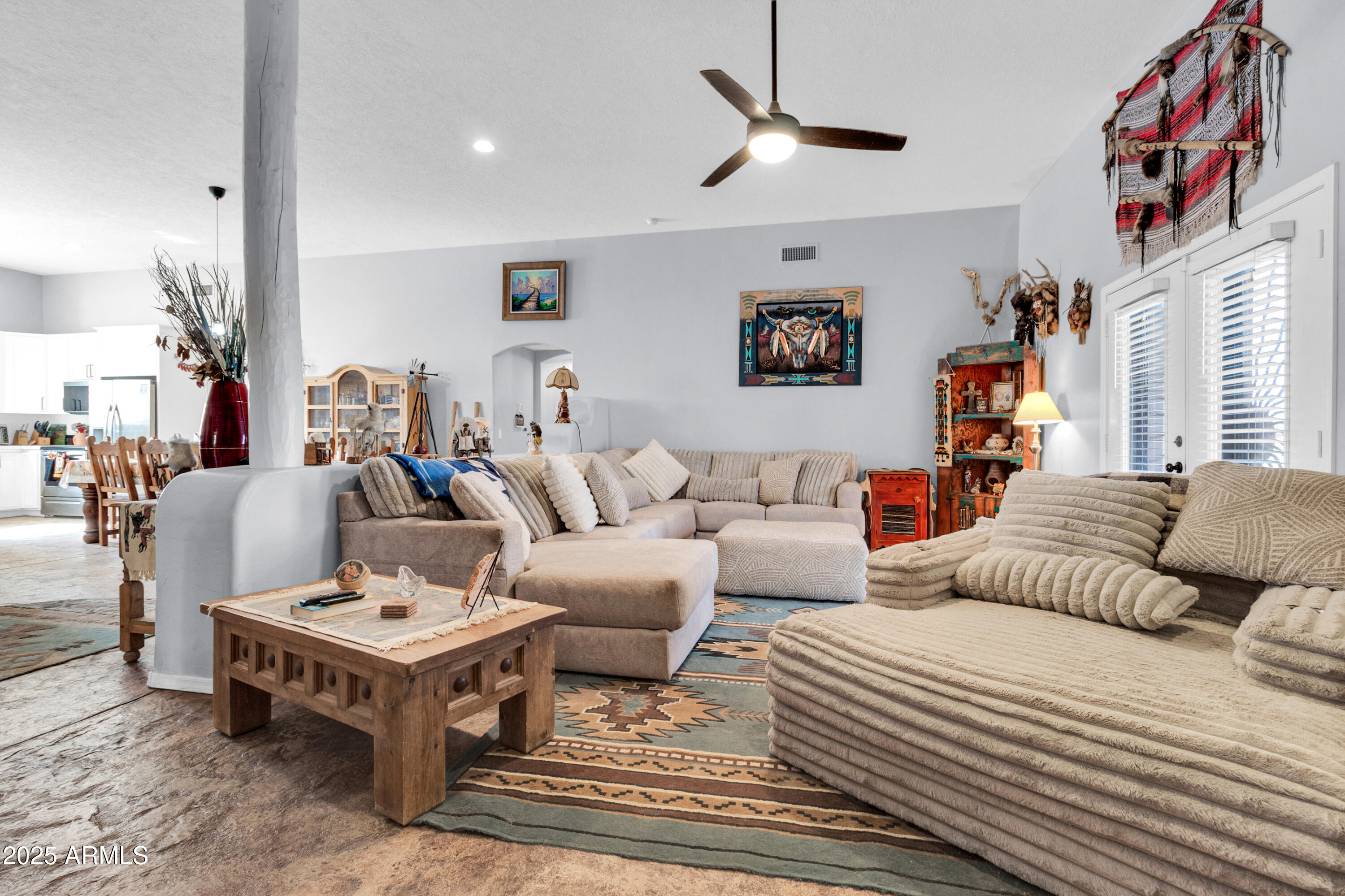 822 North Cortez Road Apache Junction, AZ 85119 - Photo 5 of 54