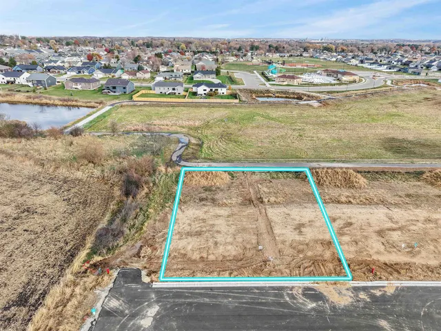 $89,900 | Lot 7 South Eight, Evansville, WI 53536