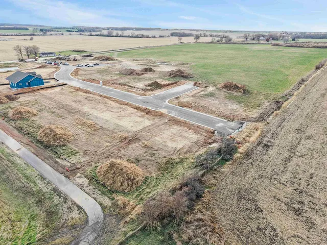 $89,900 | Lot 7 South Eight, Evansville, WI 53536