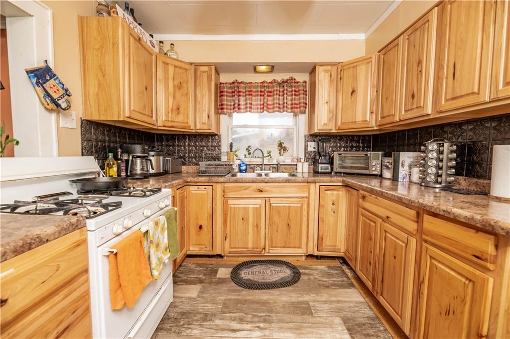 2015 Philadelphia Street Indiana, PA 15701 - Photo 12 of 21 Gallery Image 12