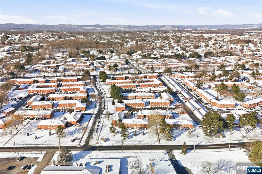 28 Knox Terrace Wayne, NJ 07470 - Photo 13 of 15 an view of city