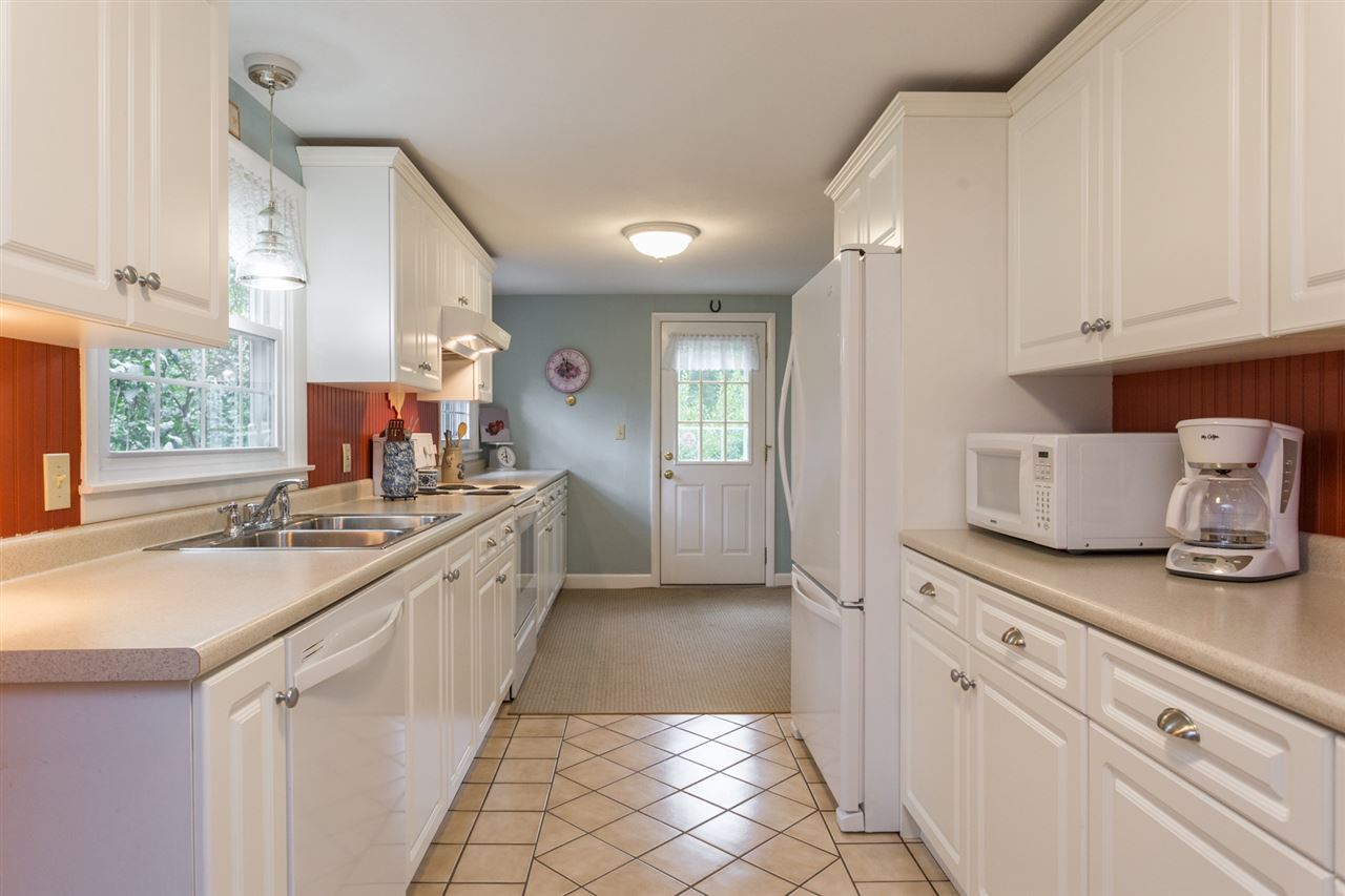 9 Donovan Road Candia, NH 03034 - Photo 14 of 40 Gallery Image 14
