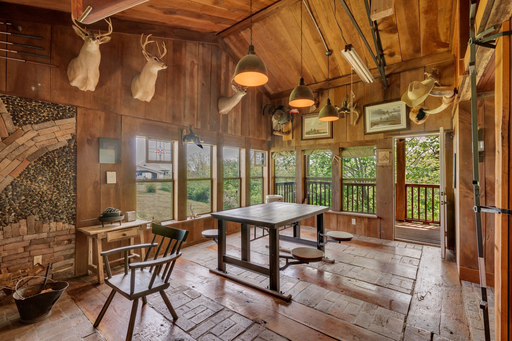 39 Fayetteville Road Kelso, TN 37348 - Photo 52 of 75 a view of a chairs and table in a patio