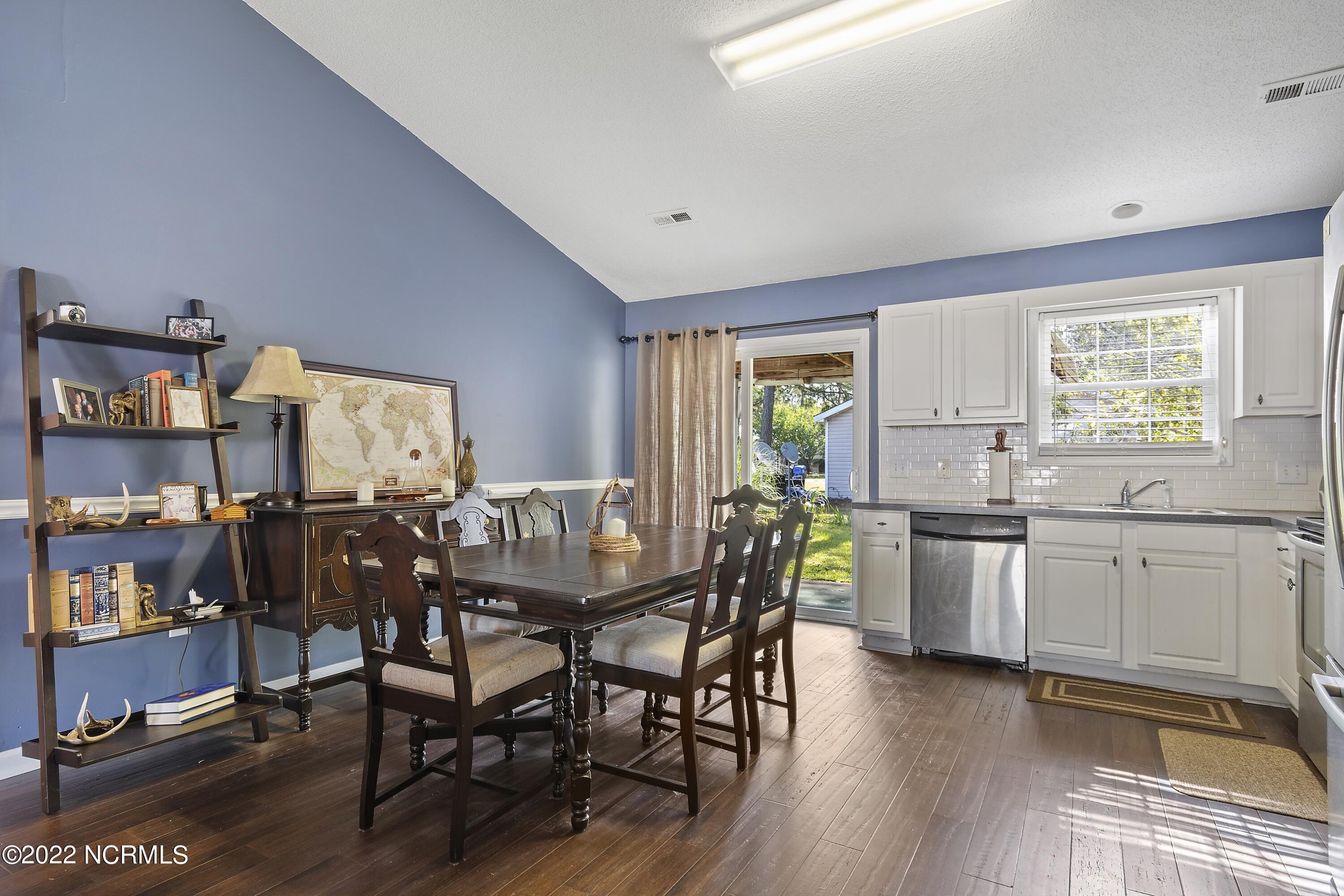 4375 Ritz Circle Shallotte, NC 28470 - Photo 5 of 17 4375Ritzcir - 5