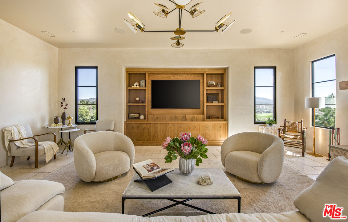 42310 Sandak Road Temecula, CA 92592 - Photo 11 of 55 Gallery Image 11