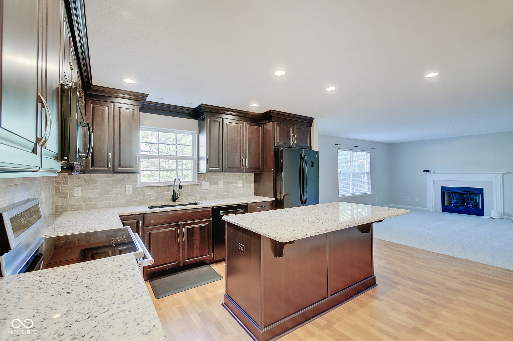 5318 Rippling Brook Way Carmel, IN 46033 - Photo 7 of 34 Gallery Image 7