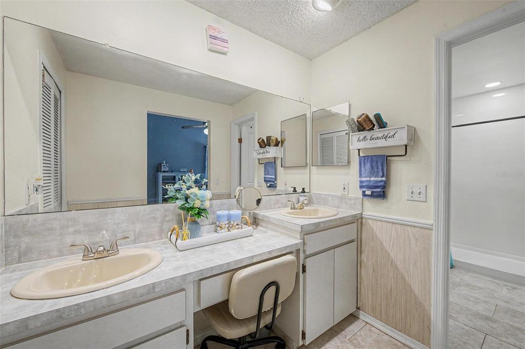655 Sand Ridge Drive Valrico, FL 33594 - Photo 20 of 36