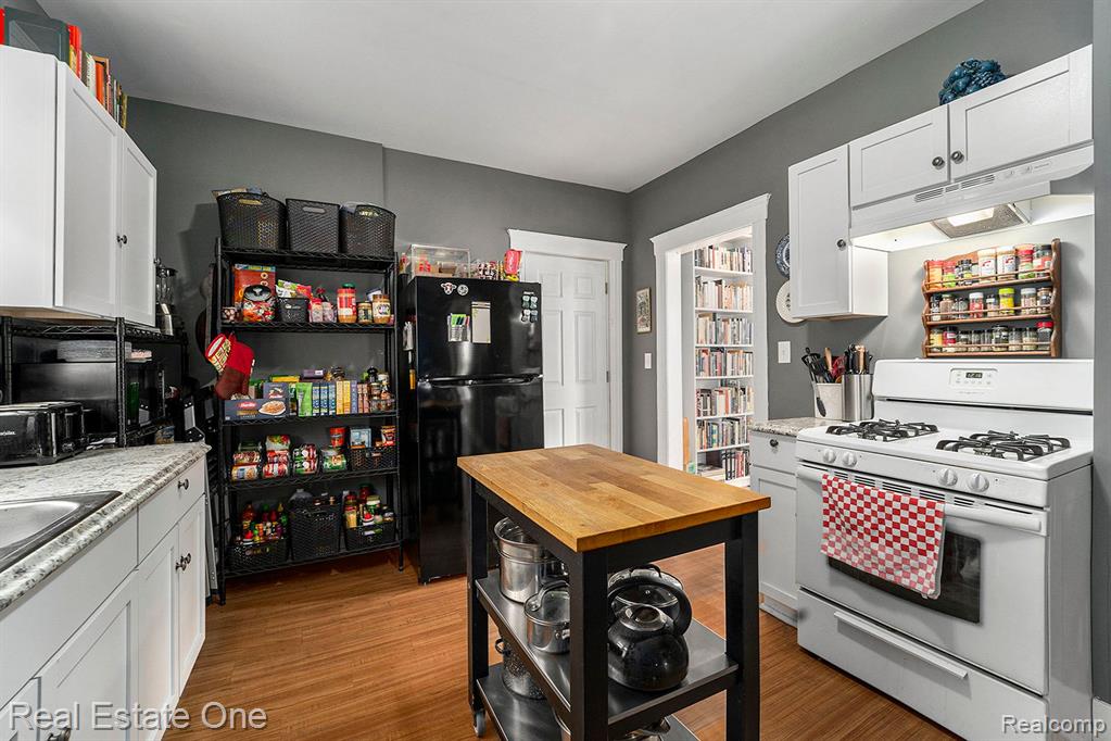 44 Maple Street River Rouge, MI 48218 - Photo 15 of 24 Gallery Image 15