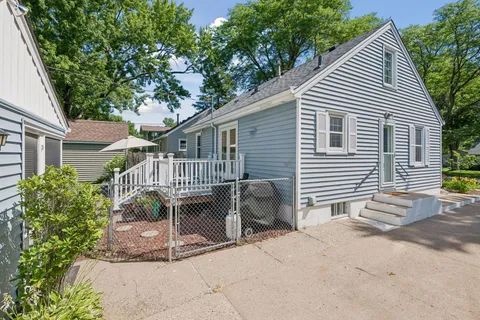 $350,000 | 3350 Wyoming Avenue South, Saint Louis Park, MN 55426