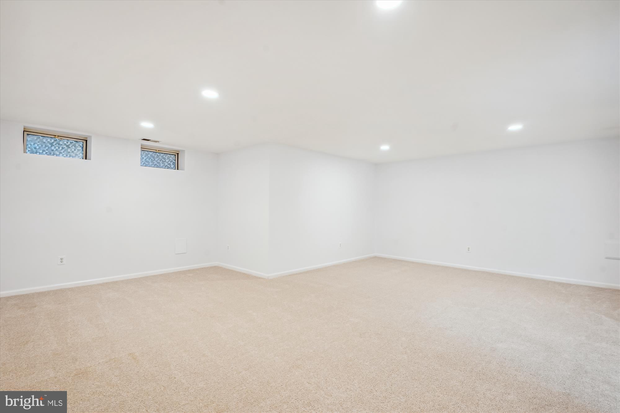 826 Highland Ridge Avenue Gaithersburg, MD 20878 - Photo 36 of 48 Completely renovated lower level!