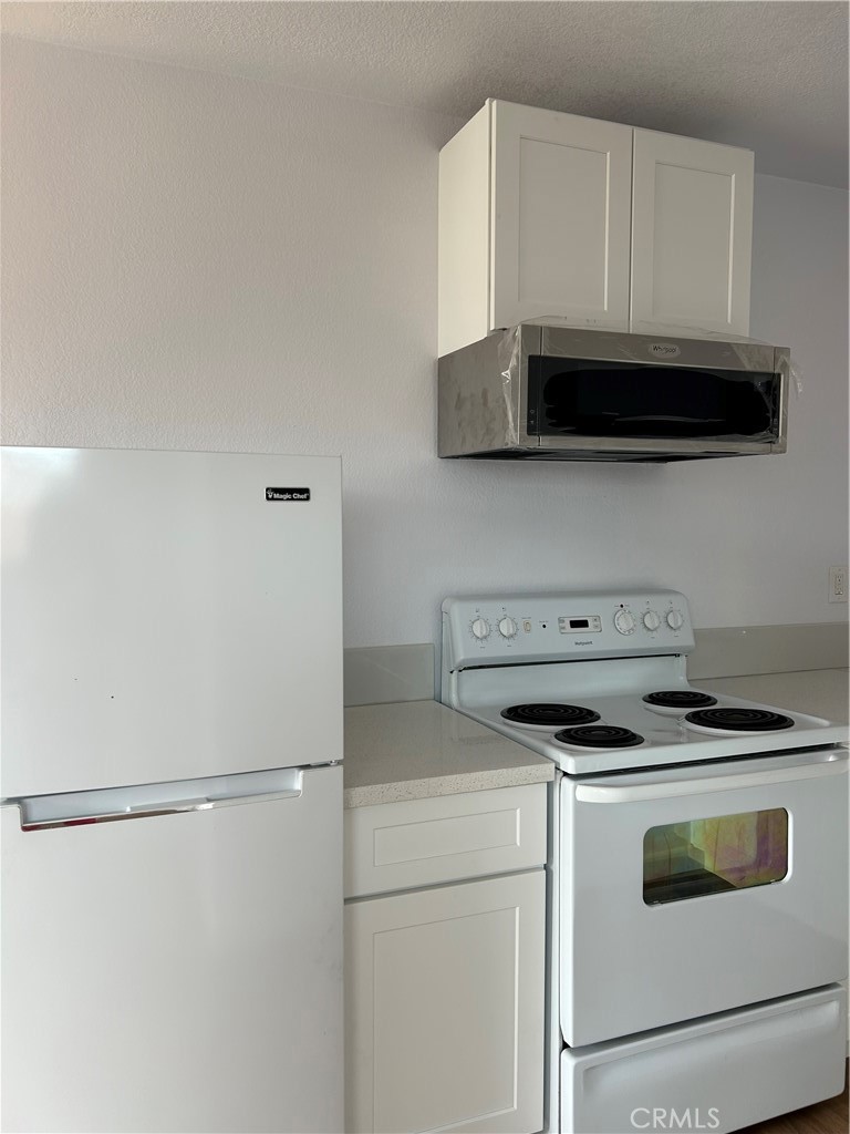 17819 Donert Street Hesperia, CA 92345 - Photo 7 of 12