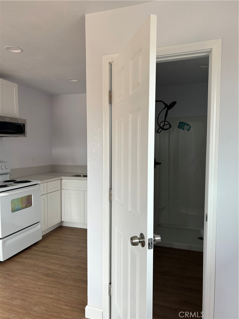 17819 Donert Street Hesperia, CA 92345 - Photo 8 of 12