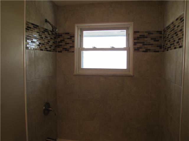 2826 Hillgate Road Columbus, OH 43207 - Photo 12 of 18 Gallery Image 12