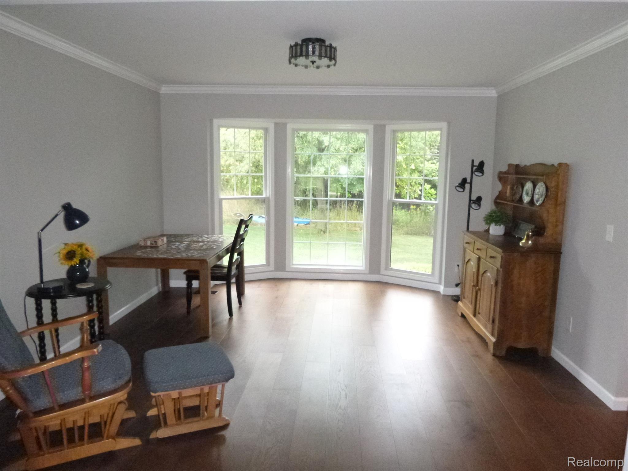 324 Shellbourne Drive Rochester, MI 48309 - Photo 6 of 31 Dining Room